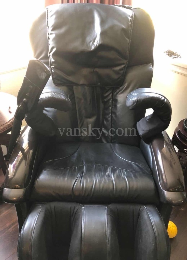 200920223036_massage chair 2.JPG